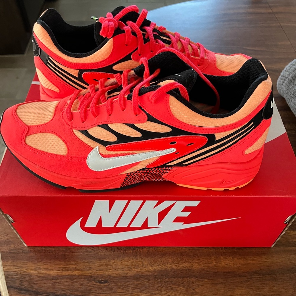 Nike Air Ghost Racer “Big Apple”